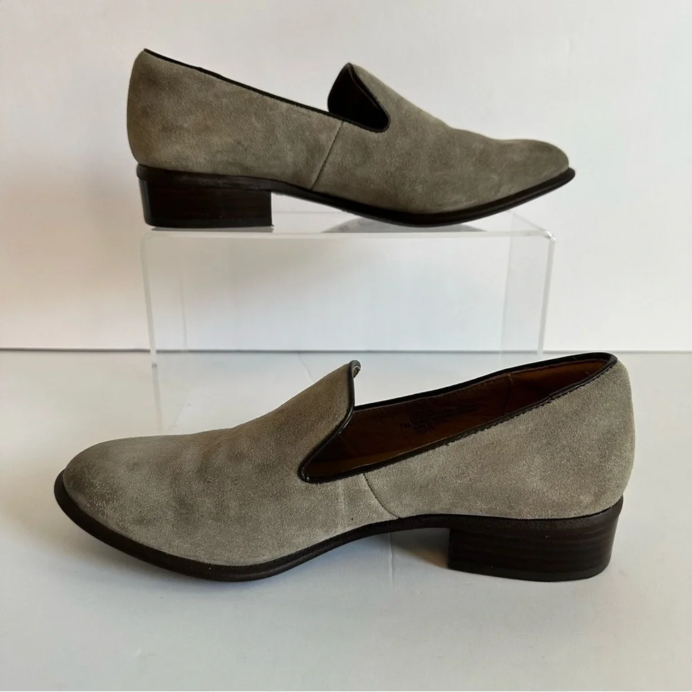 Sofft womens suede